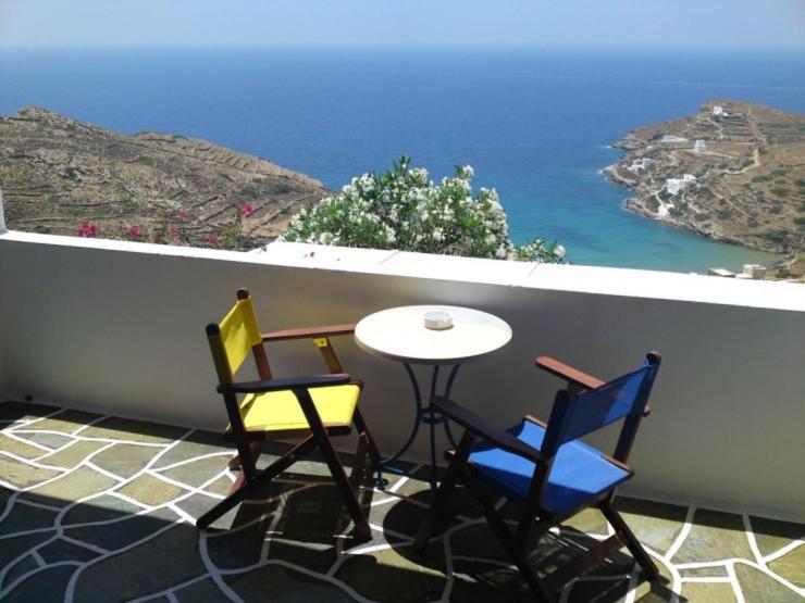 Kolitsani View Hotell Ios Rum bild